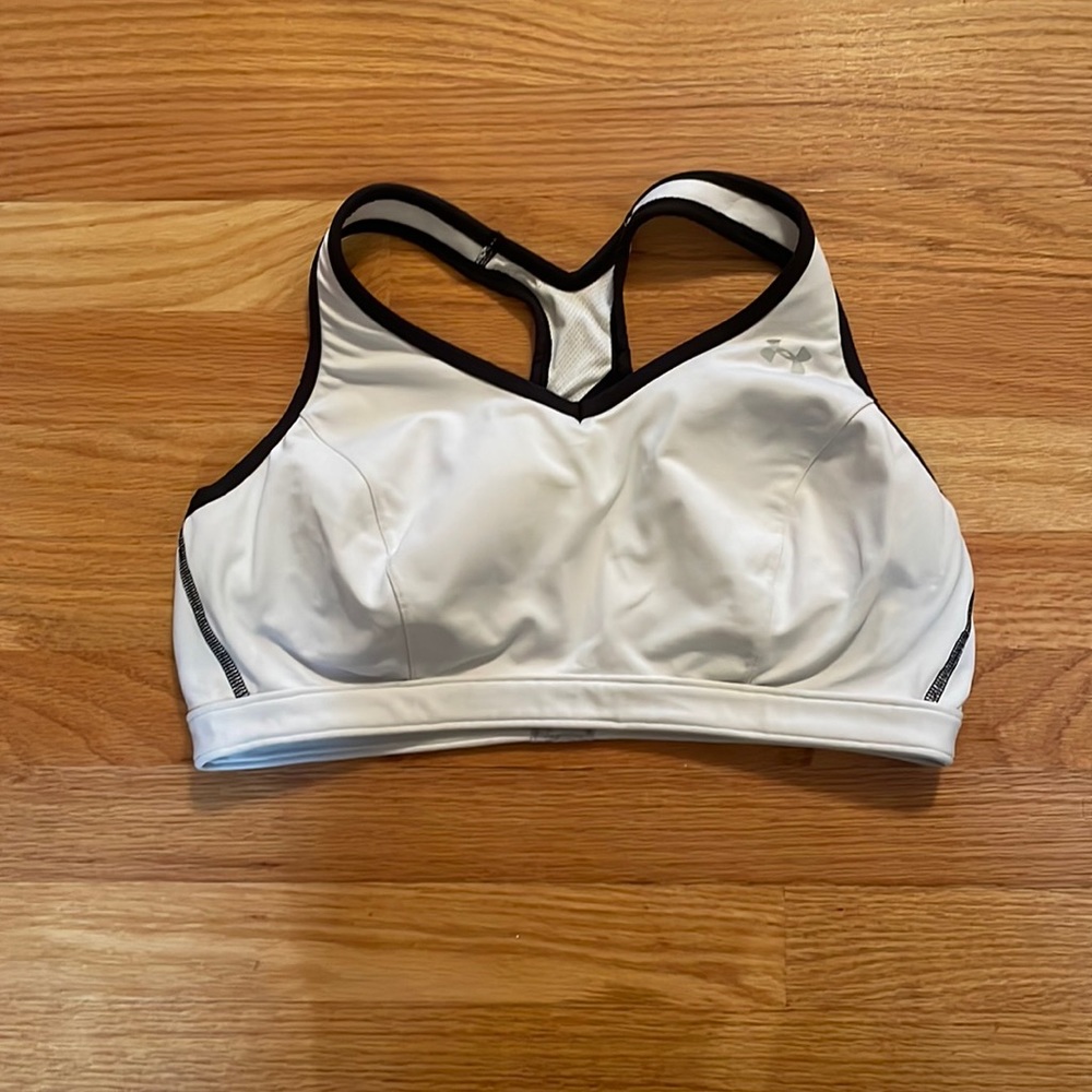 L under armour sports bra